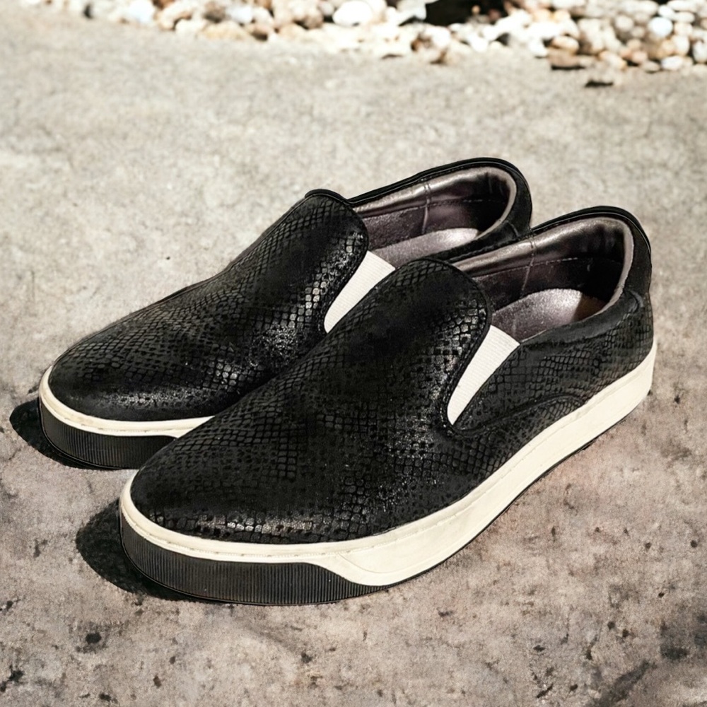 Johnston‎ & Murphy Womens 7M Slip-on Textile Leather Snakeskin Pattern Sneaker